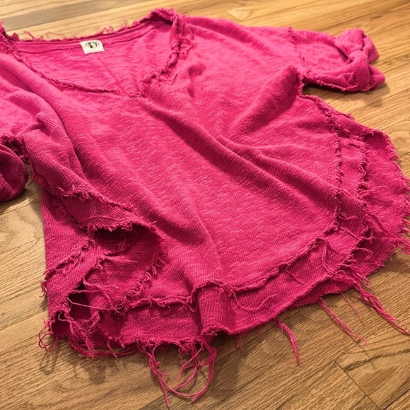 Free people boho fuchsia v- neck tee medium - Picture 5 of 12